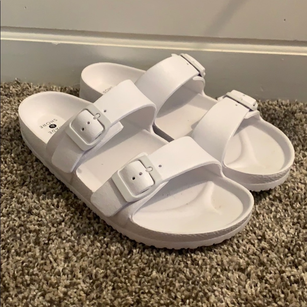 Shade & Shore Sandals